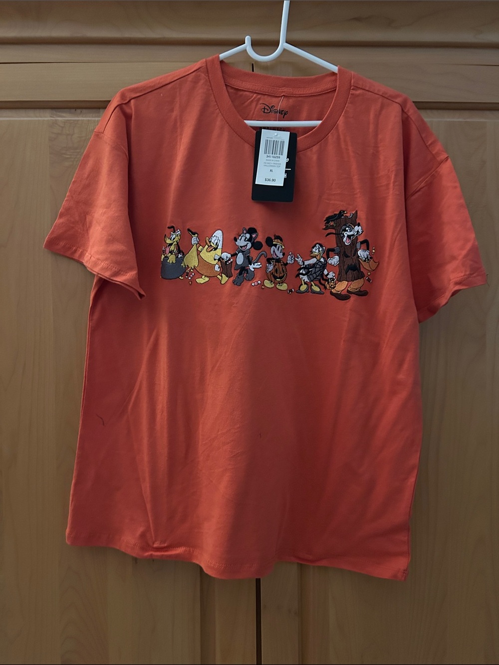 Disney Orange Halloween Crewneck Tee Adult size XL